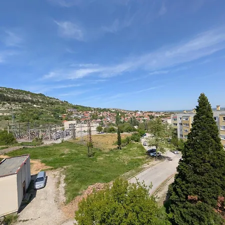 Panoramic In Charming Village Apartment